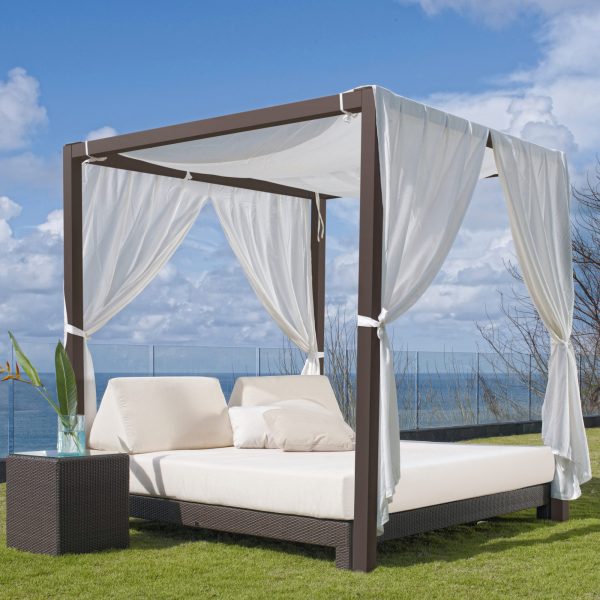 Canopy Outdoor Daybed Table Comfortable Furniture Canopy Outdoor Daybed Table